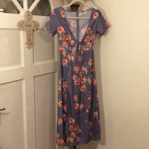 Gorgeous Gray/Blue Floral Dress w/ Slits
